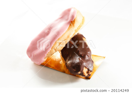 Cake eclair 20114249
