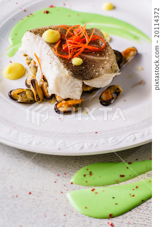 roasted fish steak with mussels roasted fish steak with mussels 20114372
