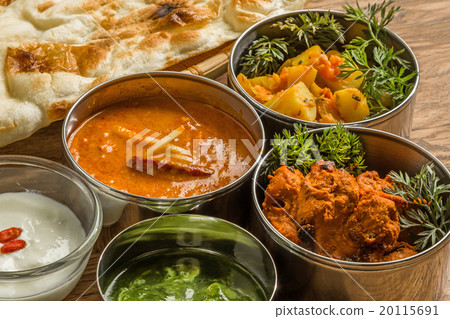 一般印度咖哩飯典型的印度咖哩套餐 20115691