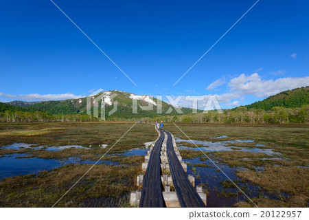 Ozegahara and Mt. Foshan in early summer 20122957