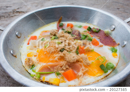 Hot egg dish 20127385