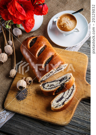 breakfast cake with cup of coffee and poppy 20129832