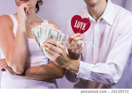 Man offers to girl love and money 20130572