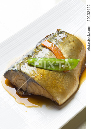 Boiled mackerel 20132422