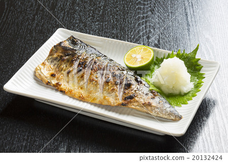 與鹽的烤鯖魚 與鹽的烤鯖魚 20132424