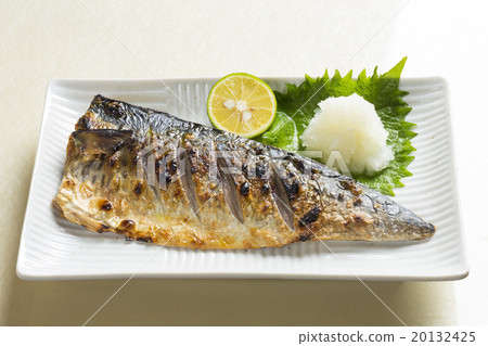 與鹽的烤鯖魚 與鹽的烤鯖魚 20132425