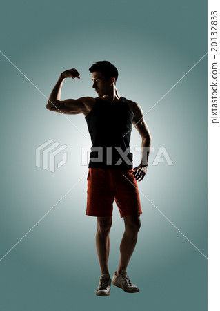 young male athlete 20132833