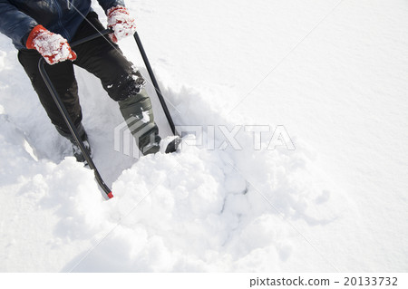 Snow removal 20133732