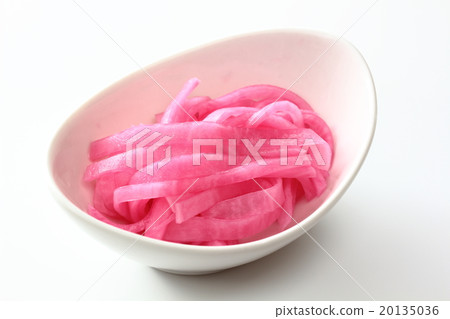 Pickled red radish pickled with sweet and vinegar 20135036