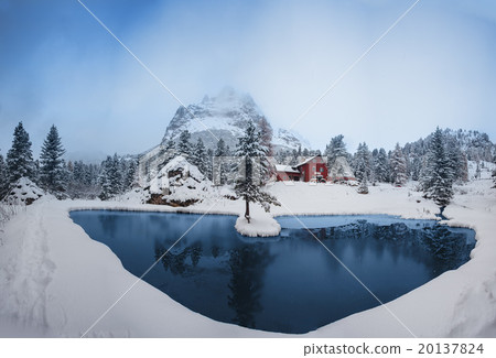 Romantic lake in the Dolomites 20137824