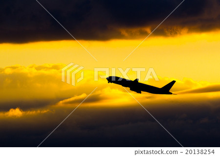 一架飛機 20138254