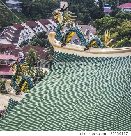 Pagoda and dragon sculpture of the Taoist Temple 20139117