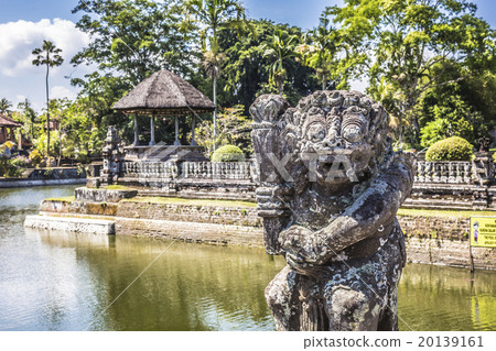 Temple in Bali, Indonesia on a beautiful sunny day 20139161