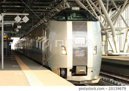 JR Hokkaido, 789 train HL-1002 organization · Asahikawa station JR Hokkaido, 789 train HL-1002 organization · Asahikawa station 20139679