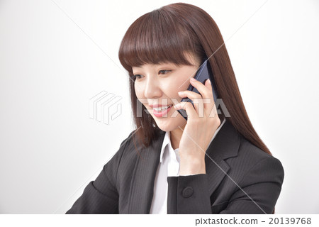 Woman on the phone 20139768