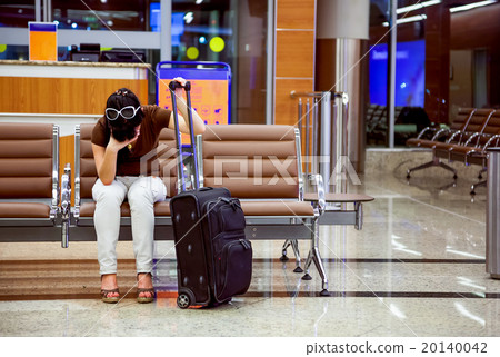 Woman missed the plane 20140042
