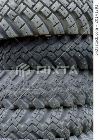 Old tire 20141293