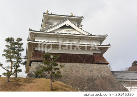 神山城堡雖然小雪正在跳舞 神山城堡雖然小雪正在跳舞 20146380
