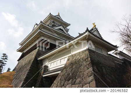 神山城堡雖然小雪正在跳舞 神山城堡雖然小雪正在跳舞 20146382