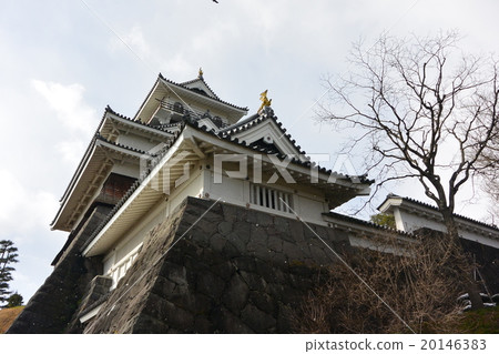 神山城堡雖然小雪正在跳舞 神山城堡雖然小雪正在跳舞 20146383