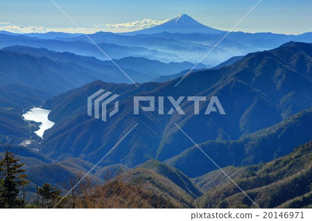 Mt. Takebun,Todo山脊上部的富士山和廣瀨水壩 Mt. Takebun,Todo山脊上部的富士山和廣瀨水壩 20146971