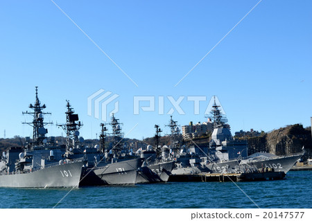 護衛艦是Takaze,Murasame,Yuukiri,Yamagiri,Test Ship Asuka 護衛艦是Takaze,Murasame,Yuukiri,Yamagiri,Test Ship Asuka 20147577