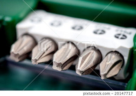 A set of screwdriver bits 20147717