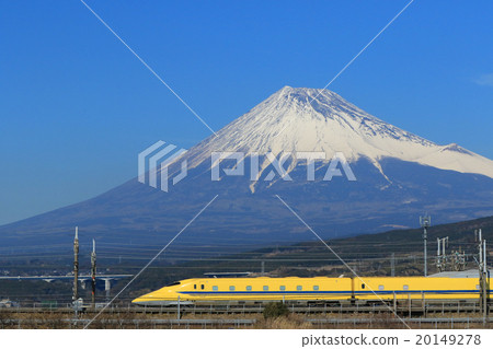 Doctor Yellow and Mount Fuji Doctor Yellow and Mount Fuji 20149278