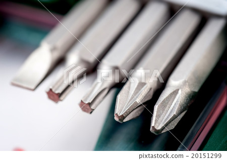 A set of screwdriver bits 20151299