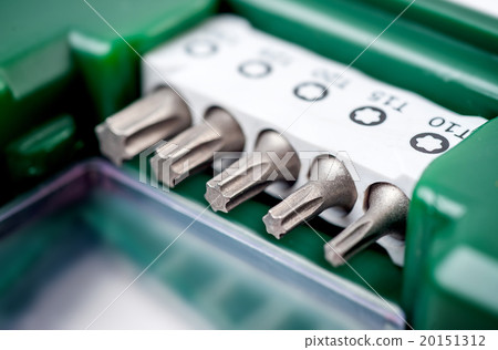 A set of screwdriver bits 20151312