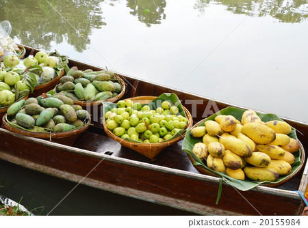 Thai fruit on wooden boat Thai fruit on wooden boat 20155984