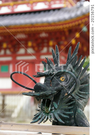 Dragon and triple tower 20156791