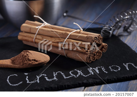 Ceylon Cinnamon sticks and powder Ceylon Cinnamon sticks and powder 20157007