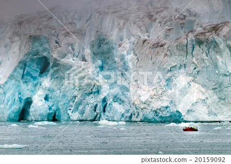 Svalbard Spitzbergen island glacier view 20159092