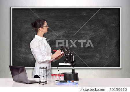 scientific researcher in laboratory scientific researcher in laboratory 20159650