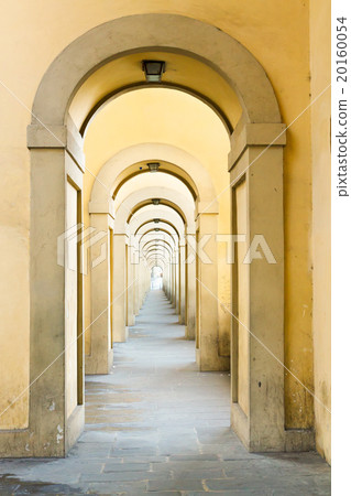 Arches of Ponte Veccio Bridge, Florence Arches of Ponte Veccio Bridge, Florence 20160054