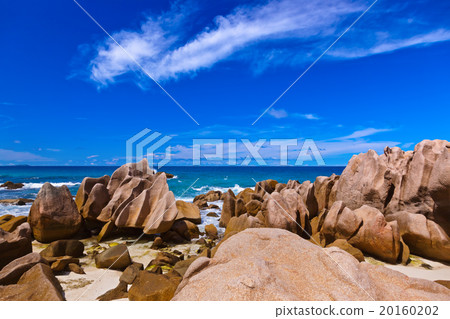 Tropical beach at Seychelles 20160202