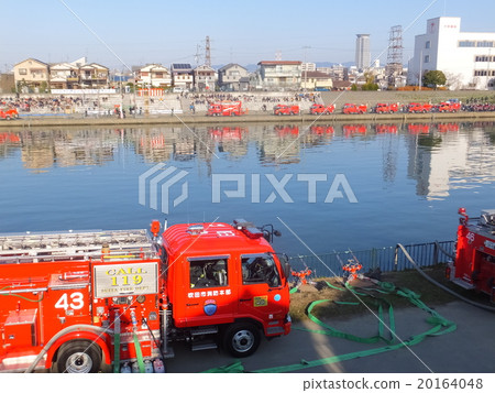 Firefighting car of the opening day 20164048