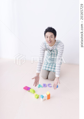 Male nursery teacher to c'mon Male nursery teacher to c'mon 20165729