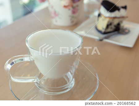hot drink milk with cake in the morning 20168562
