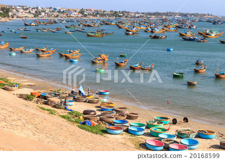 fisherman's village on beach fisherman's village on beach 20168599