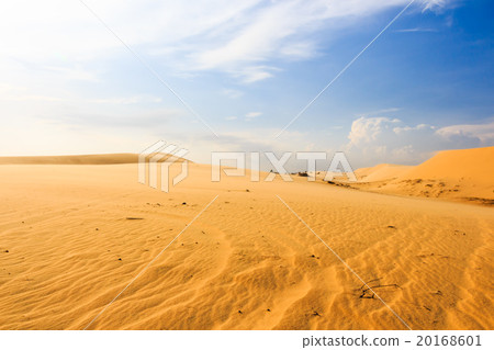 Wave on desert at Mui Ne, South Vietnam Wave on desert at Mui Ne, South Vietnam 20168601