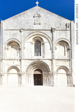 Aux Dame Abbey, Saintes, Poitou-Charentes, France Aux Dame Abbey, Saintes, Poitou-Charentes, France 20168923