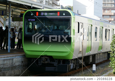 New Yamanote Line E235 series Yokosuka Station New Yamanote Line E235 series Yokosuka Station 20169228