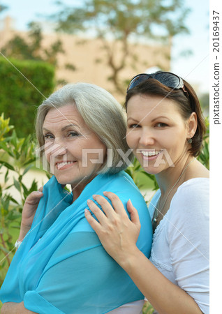 Senior woman with daughter 20169437