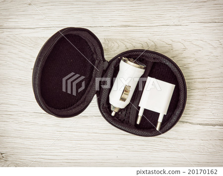 Set of usb car chargers in the circle black box, charging device 20170162