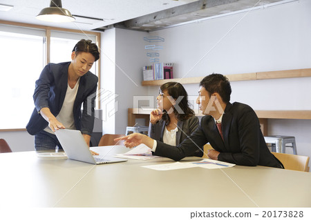 休閒商務 休閒商務 20173828