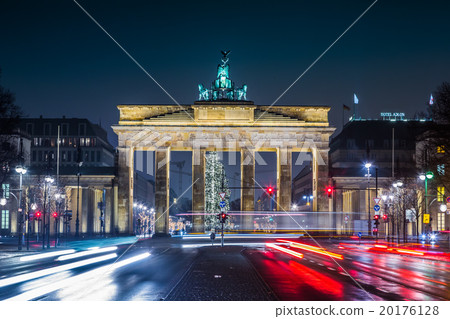 Brandenburg Gate in Berlin - Germany 20176128