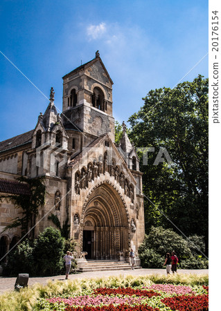 Old church in Budapest park 20176154