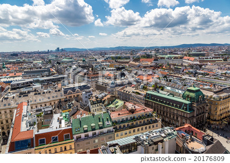 Panorama of Vienna from St. Stephen's Cathedral 20176809